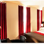 Caron Le Marais Hotel Parigi